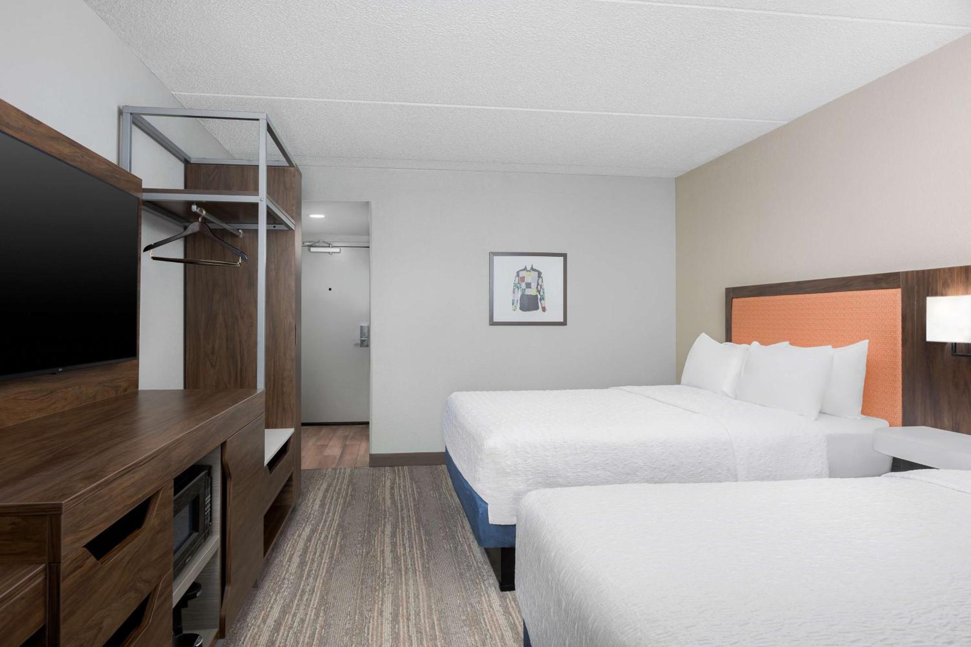 Hotel Hampton Airport Fair/expo Center