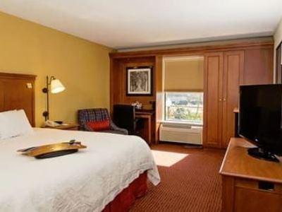 Hampton Airport Fair/expo Center Hotel 3*